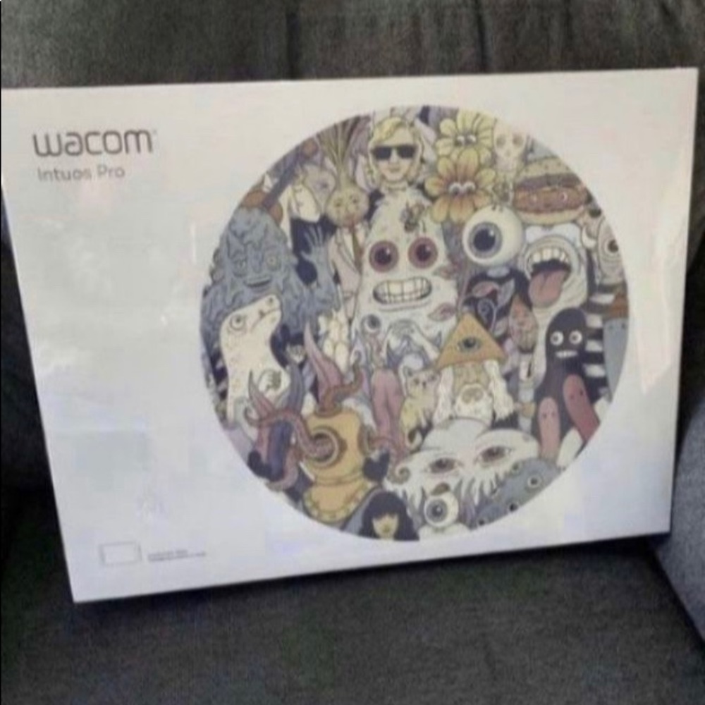 Wacom intuos pro tablet
